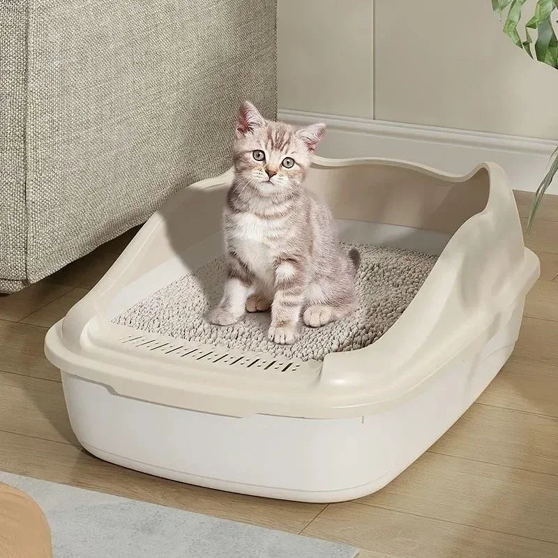 Bac à litière pour chat blanc, bords hauts et bac à trous de séparation