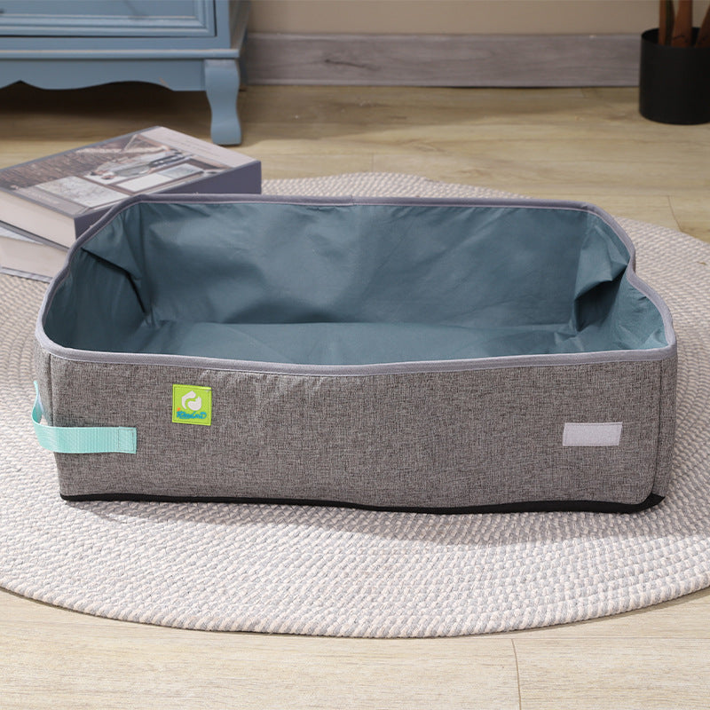 Bac à litière pliable pour chat en tissu Oxford gris, doublure intérieure gris foncé.