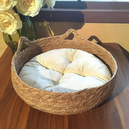 Panier pour chat en rotin avec coussin blanc moelleux inclus – couchage design intérieur

