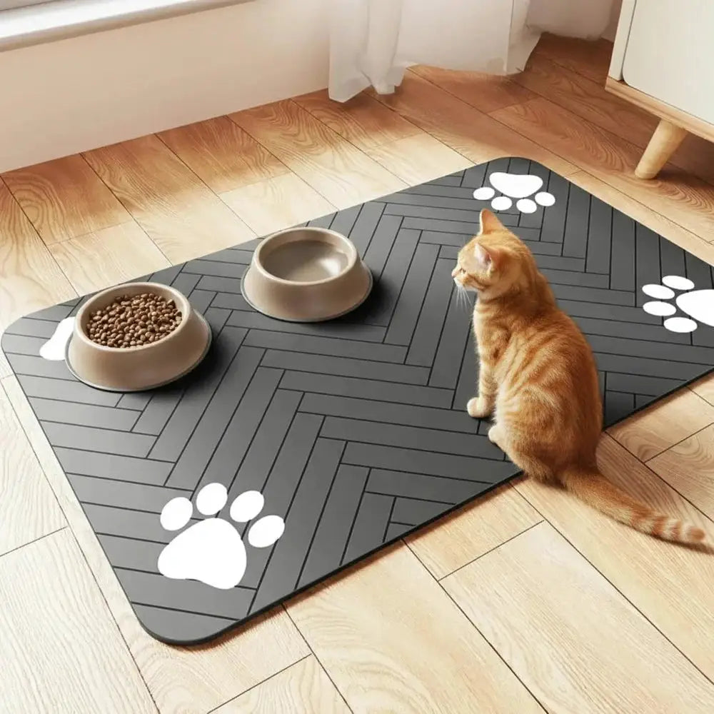 Tapis de gamelle pour chat antidérapant et absorbant, gris foncé, motifs pattes blanches