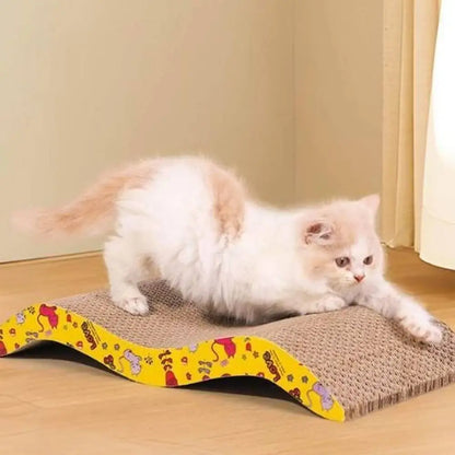 Griffoir pour chat design moderne, surface rugueuse grise et base incurvée jaune
