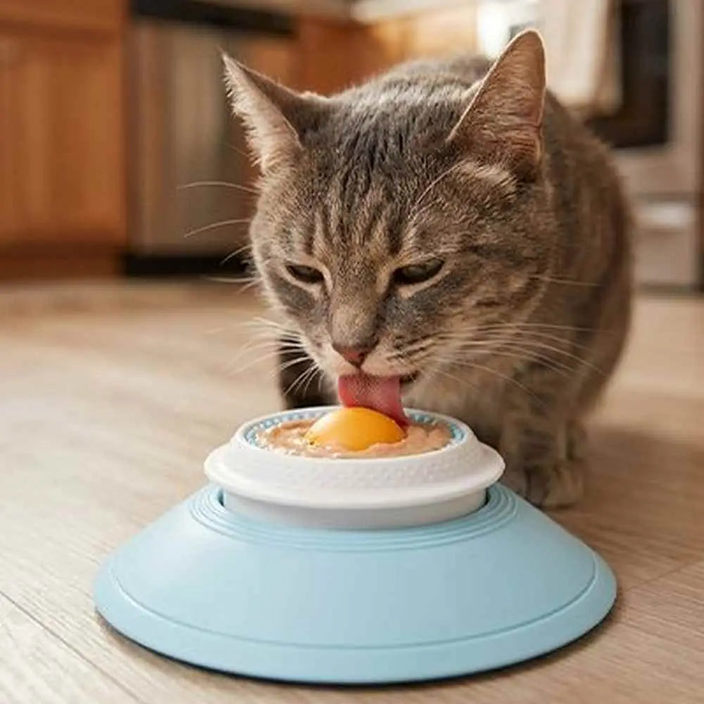 Gamelle anti-glouton chat bleu clair, couvercle blanc et insert alimentaire jaune.