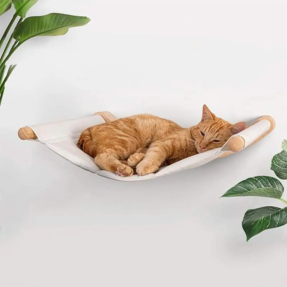 Hamac chat ultra-doux: coussin blanc, chat roux couché, barres en bois