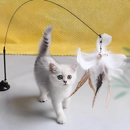 Baguette de jeu interactive pour chat avec oiseau blanc à plumes, suspendu par chaîne