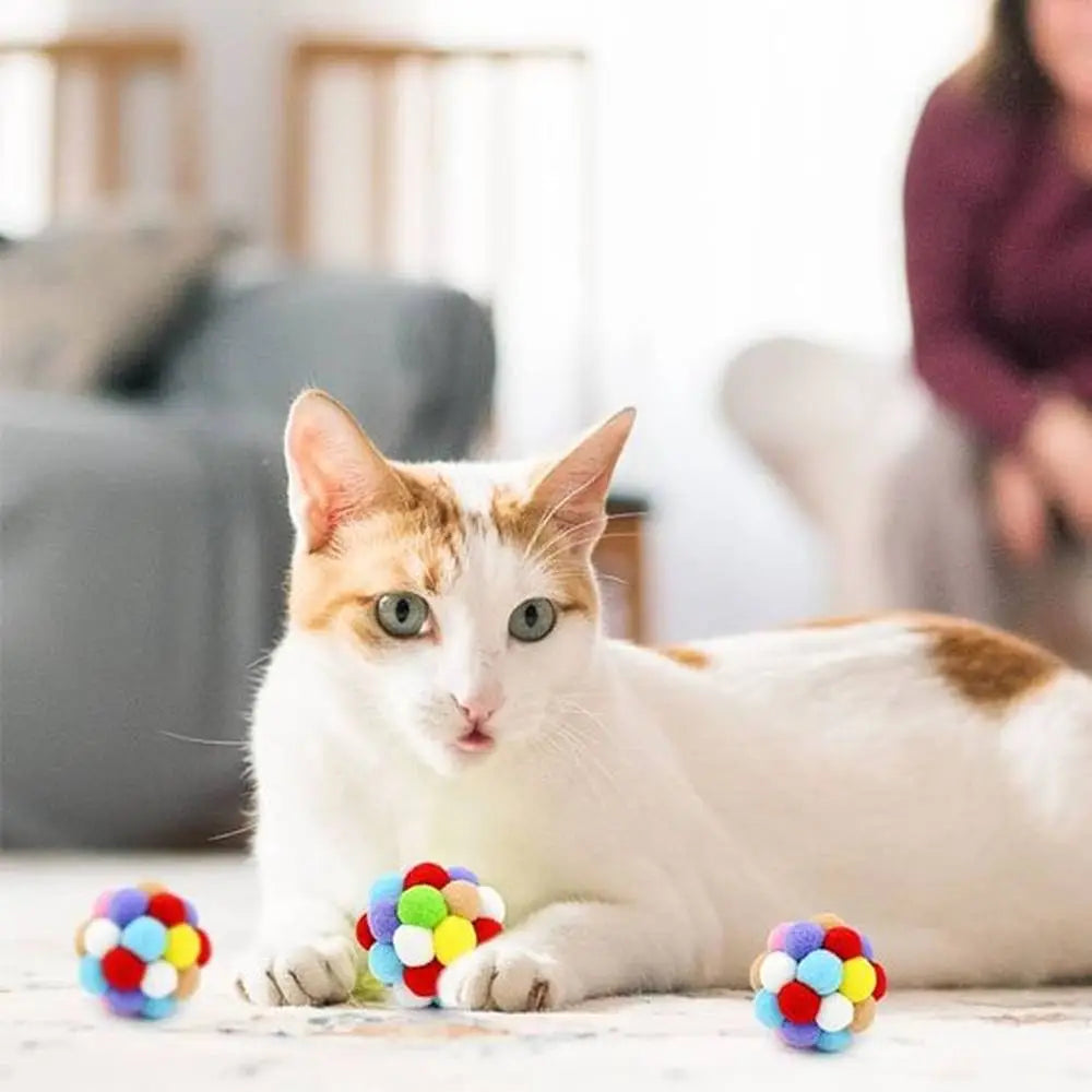 Jouet pour chat interactif FelinPlay : balle multicolore en peluche, avec deux jouets autour