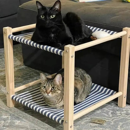 Hamac pour chat Cozy-Perch à rayures bleu et blanc, cadre en bois, chats noir et tigré