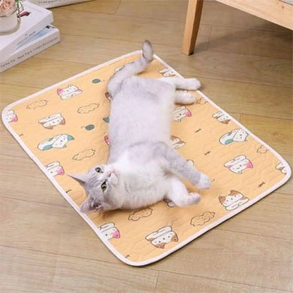 Tapis rafraîchissant pour chat beige à motifs de lapins, bords blancs