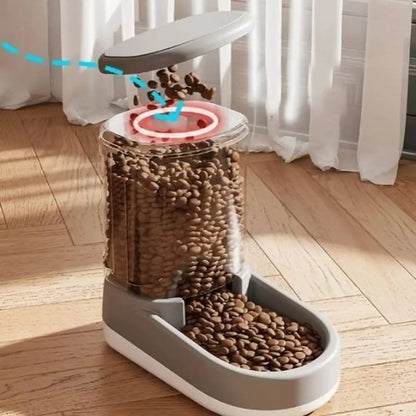 Distributeur de croquettes pour chat SmartFeed gris, grand réservoir transparent avec croquettes